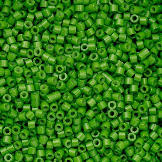 11/0 Cylin Beads #1056 Opaque Grass Green 25g Bag