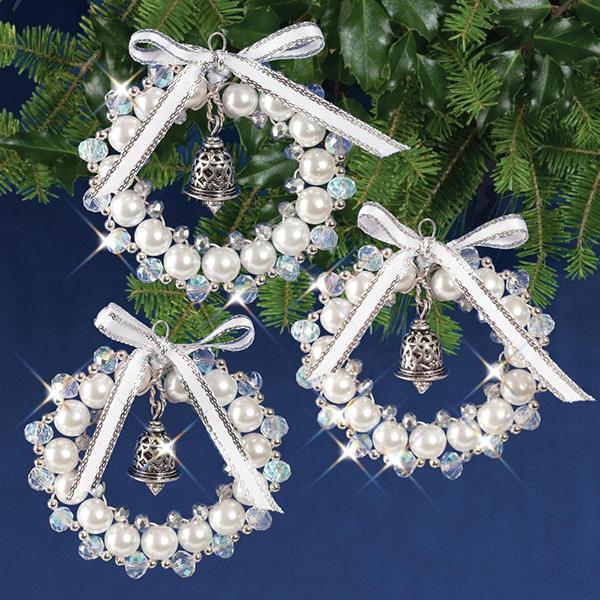 Solid Oak Nostalgic Christmas kit featuring Beaded silver wreaths ornaments