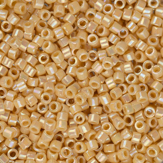 11/0 Delica Bead #1571 Ivory Pear Opaque AB 5.2g